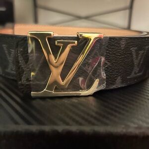 Louis Vuitton Gold Buckle Black Leather Belt
